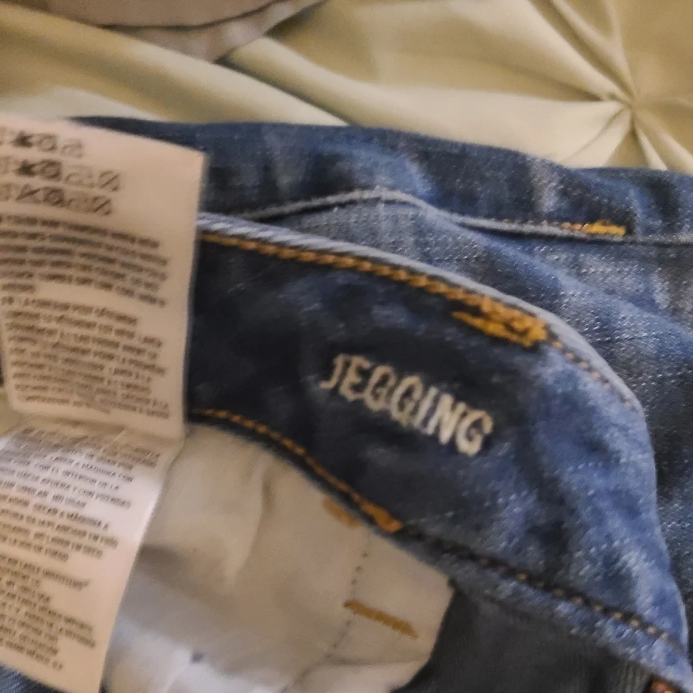 Jeans - Picture 4 of 4
